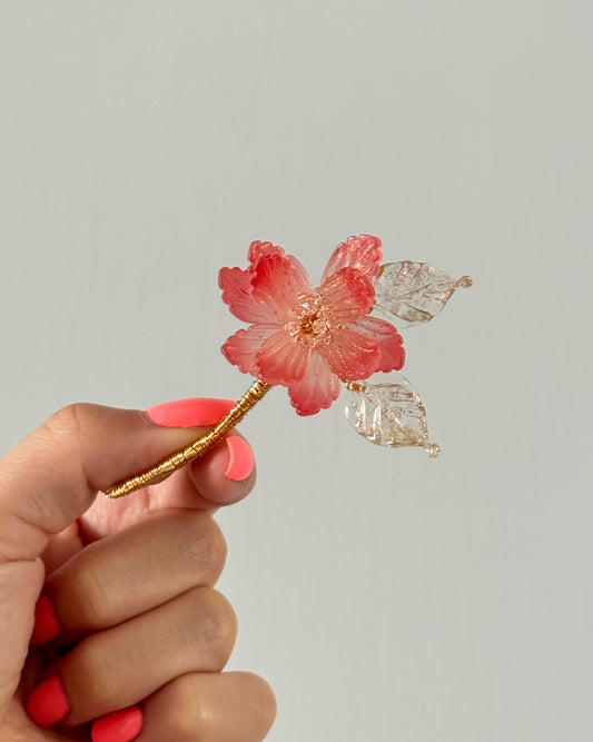 Chanson de primtemps small floral brooch
