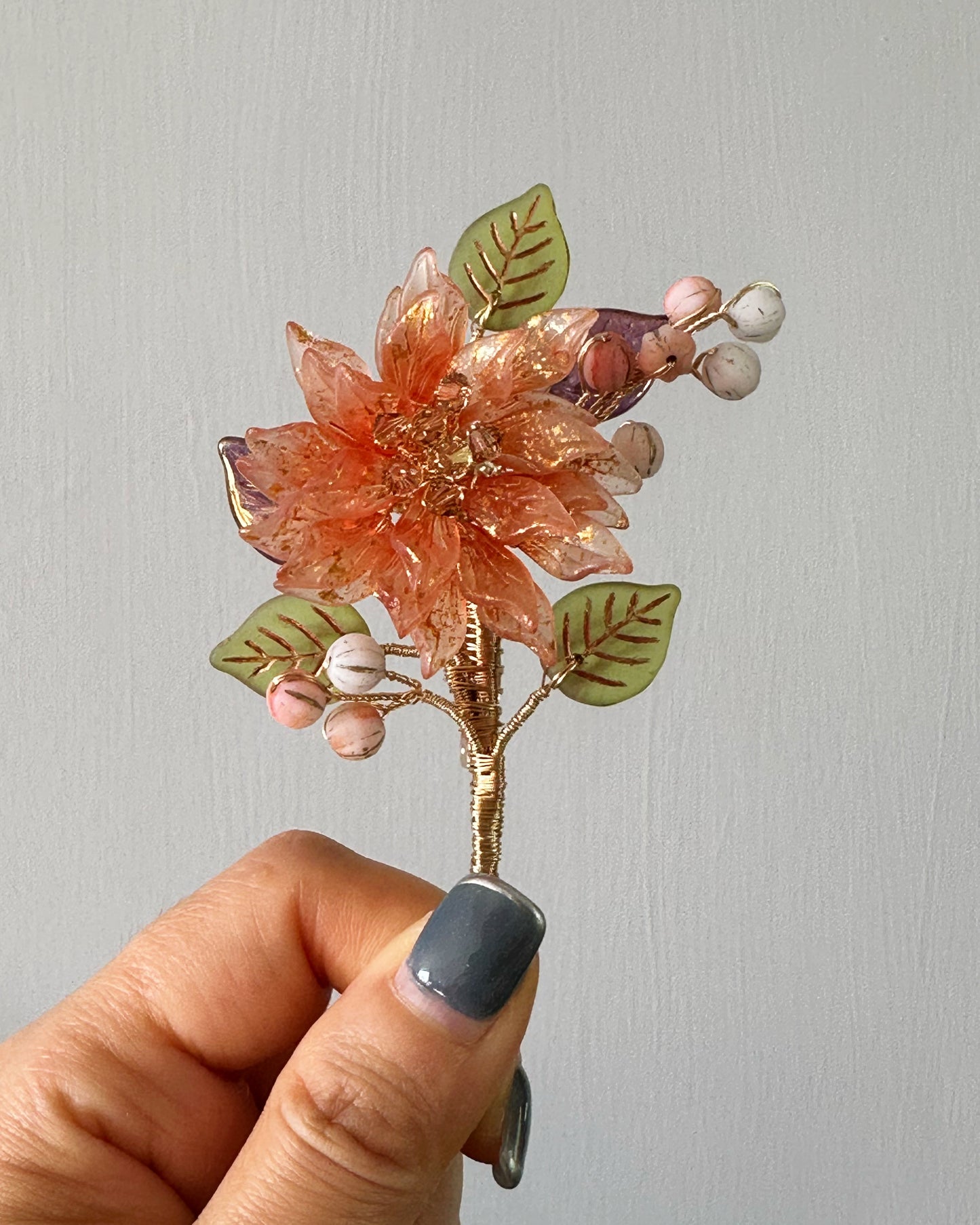 Sonnet of dahlia single flower brooch