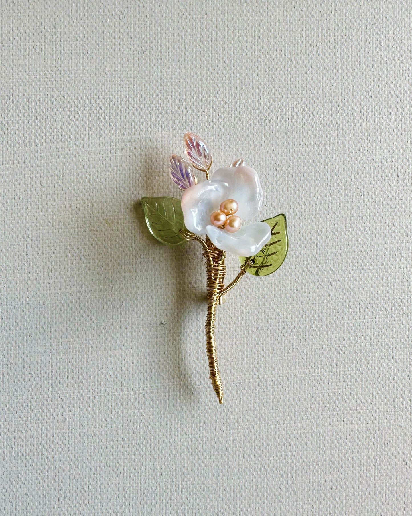 Elizabeth's English garden small floral brooch