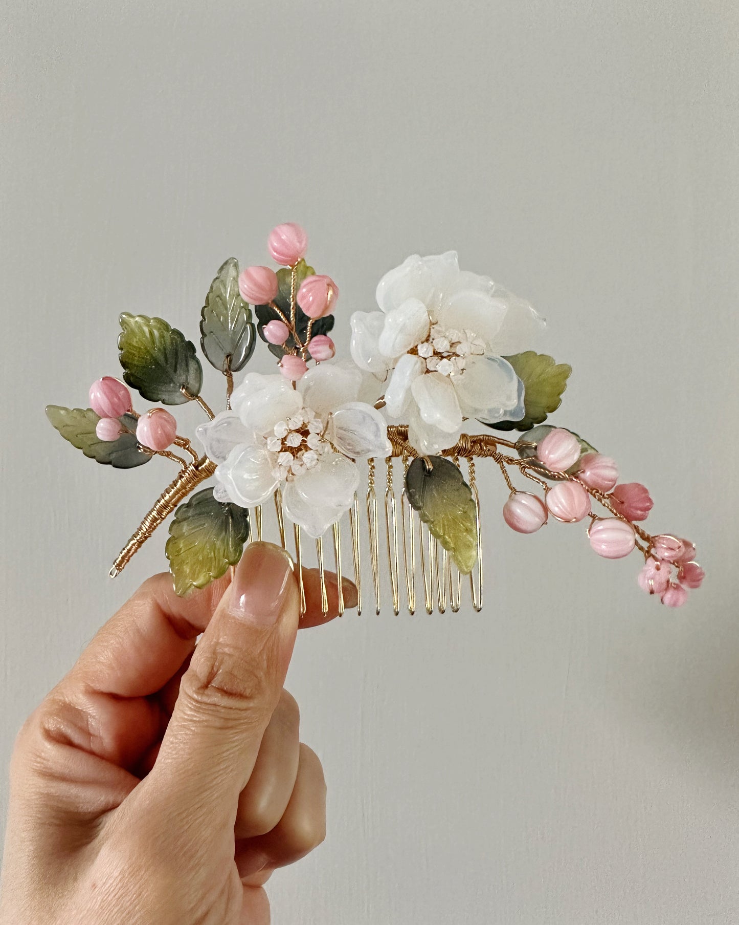 The new peony luxurious wedding hairpiece in milky white