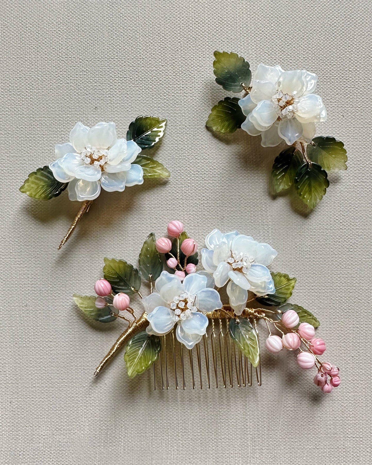 The new peony luxurious wedding hairpiece in milky white