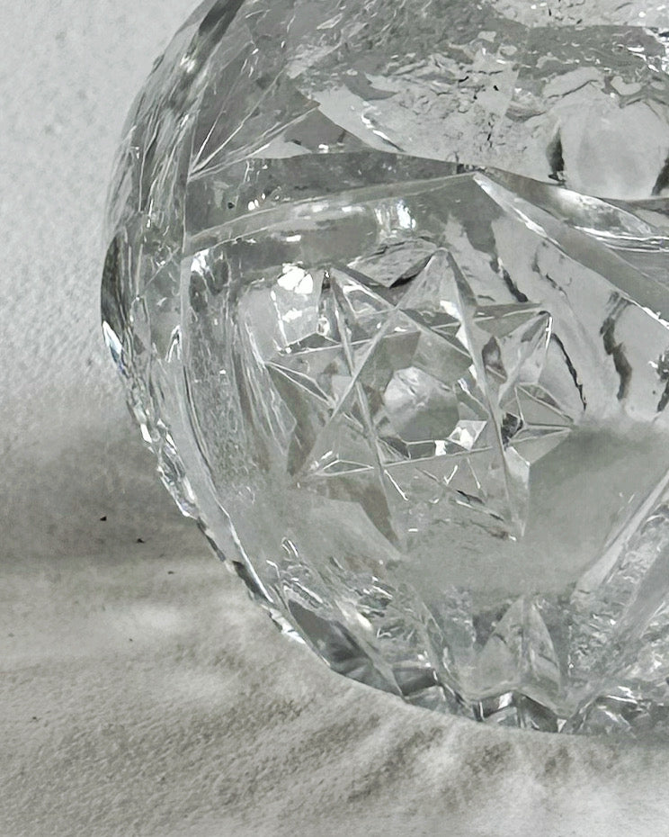 Antique Edwardian Kaheksakand cut glass perfume bottle