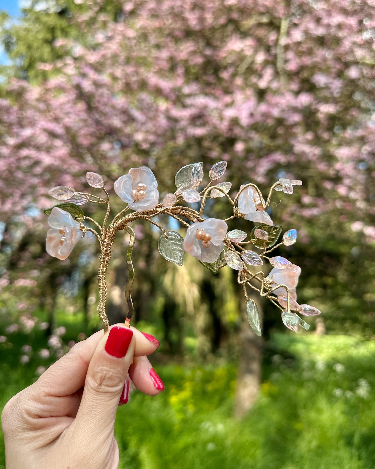 Elizabeth's English garden luxurious floral hairpin