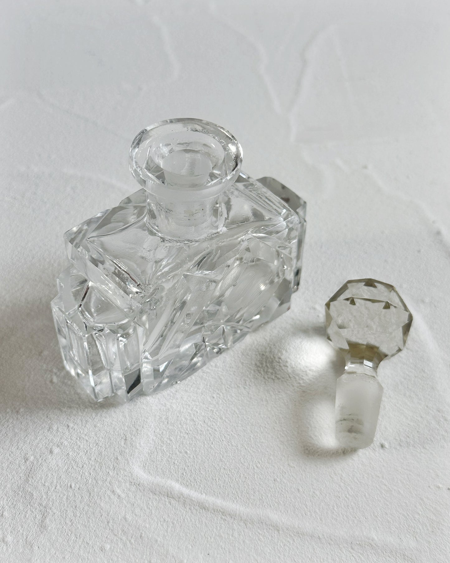 Antique Art Deco stylised flower cut glass perfume bottle
