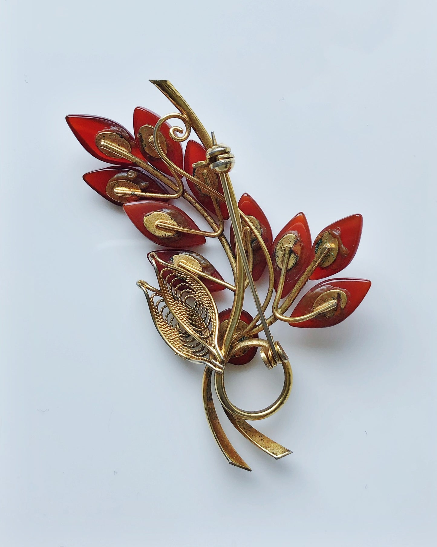 Vintage faux red jadeite wheat motif brooch