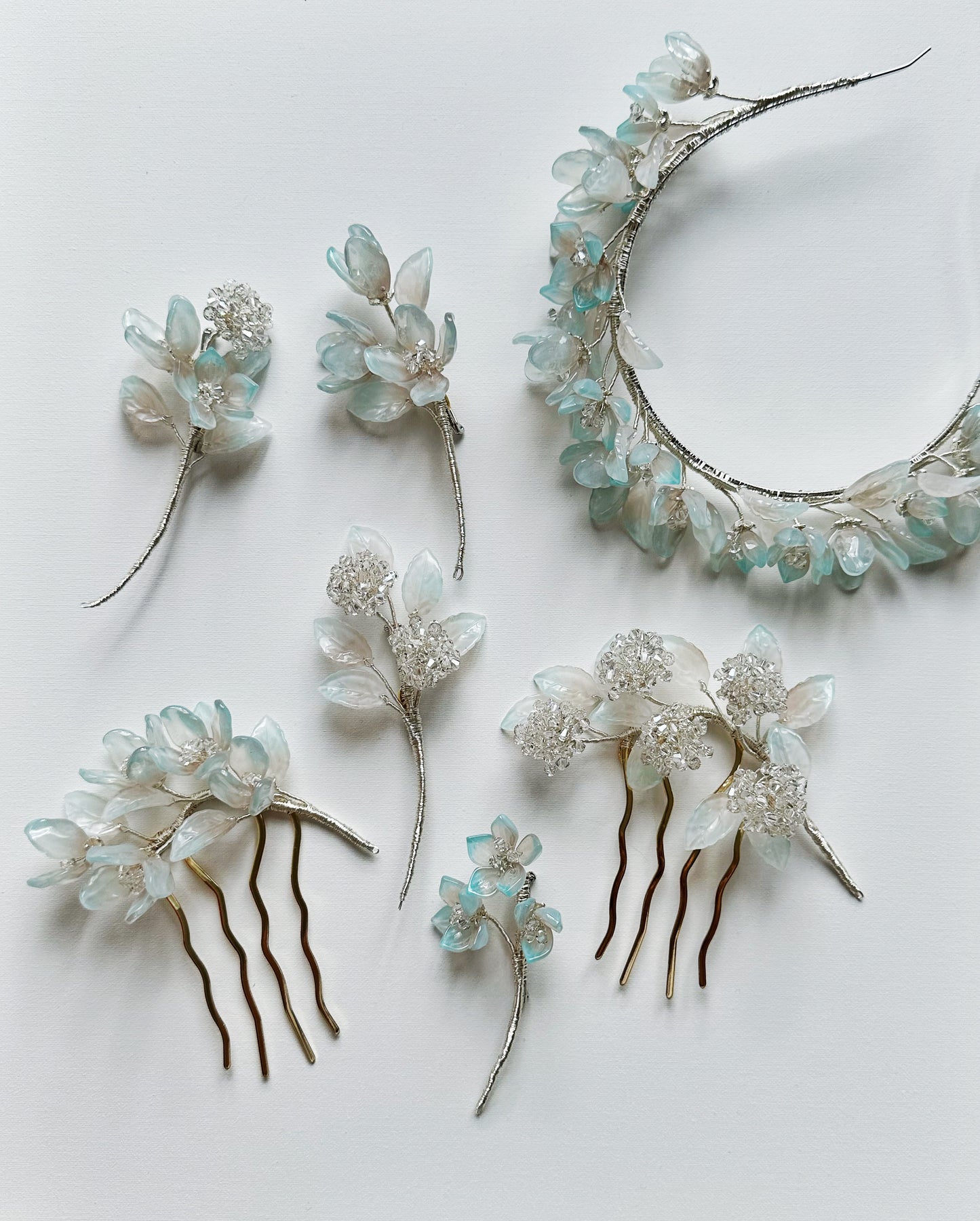 Floral fairy blue icy bouquet brooch