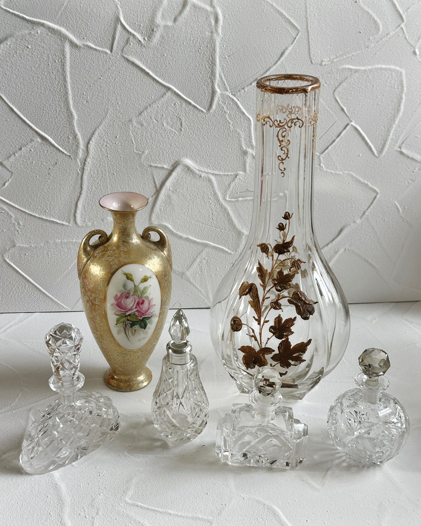 Antique Art Deco stylised flower cut glass perfume bottle