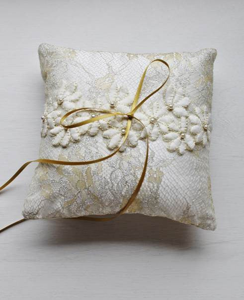 Floral Embroidery Ring Pillow in Gold and Silver