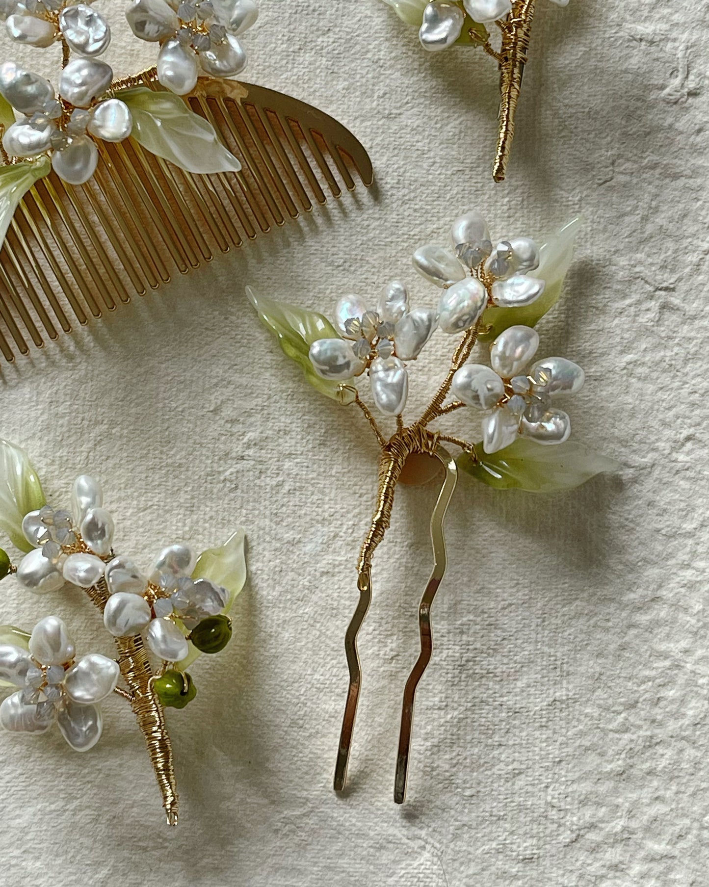 Orange blossom hair pin