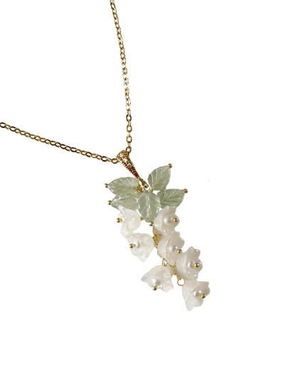 Canterbury bell flowers necklace in cream