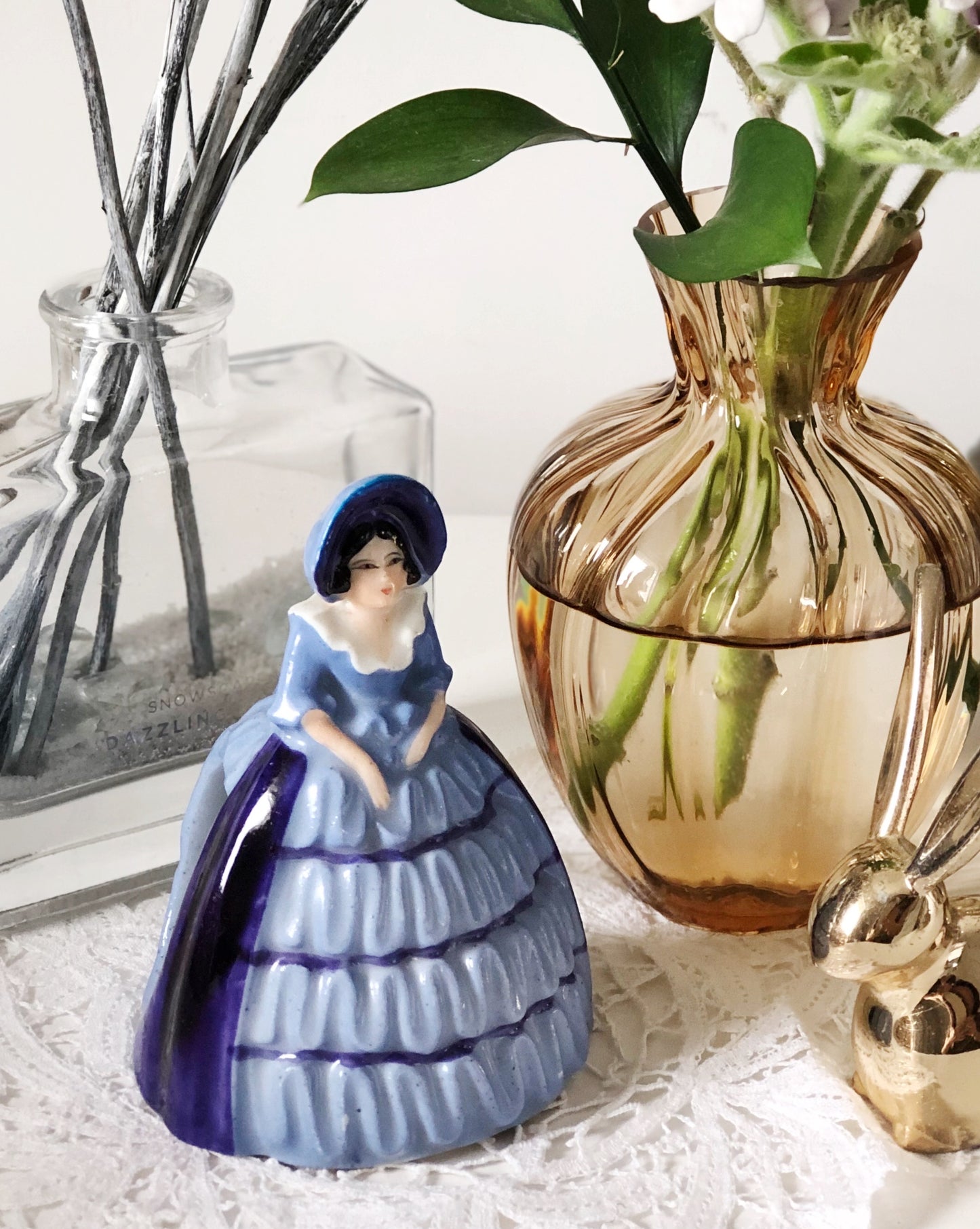 1930s Hand painted ceramic blue Southern belle napkin ring