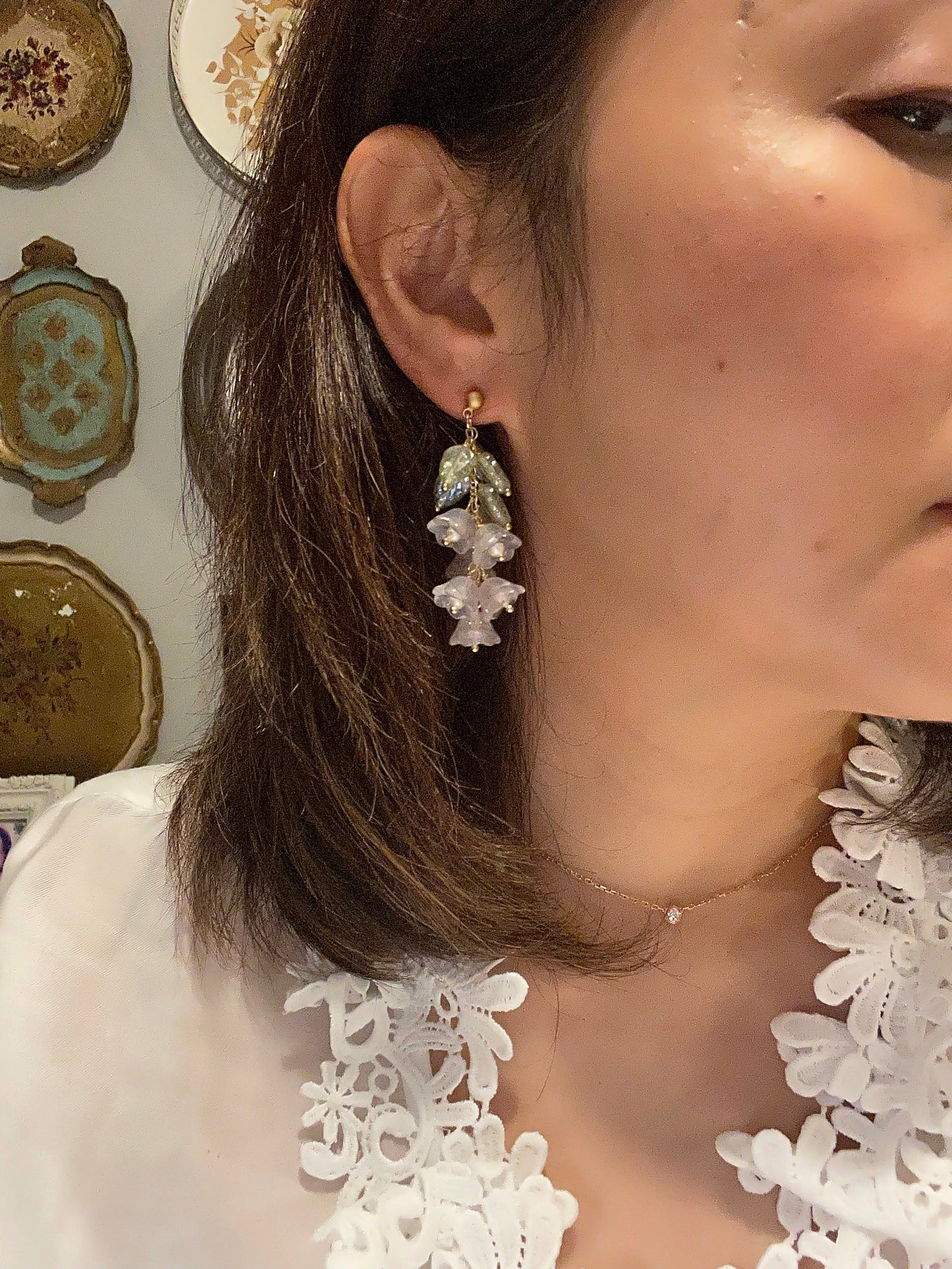 Canterbury bell flowers earrings in cream