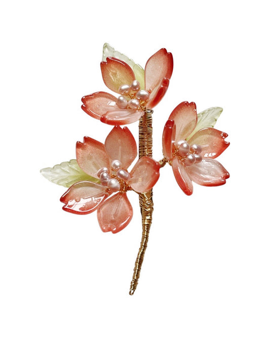 Someiyoshino sakura blooming bouquet brooch in blushing red