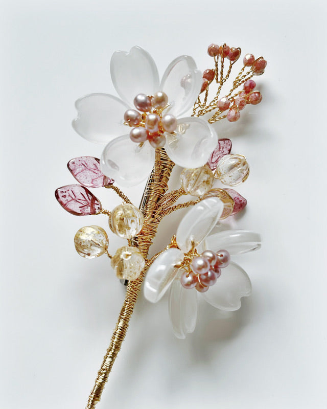 The classic sakura brooch - deluxe