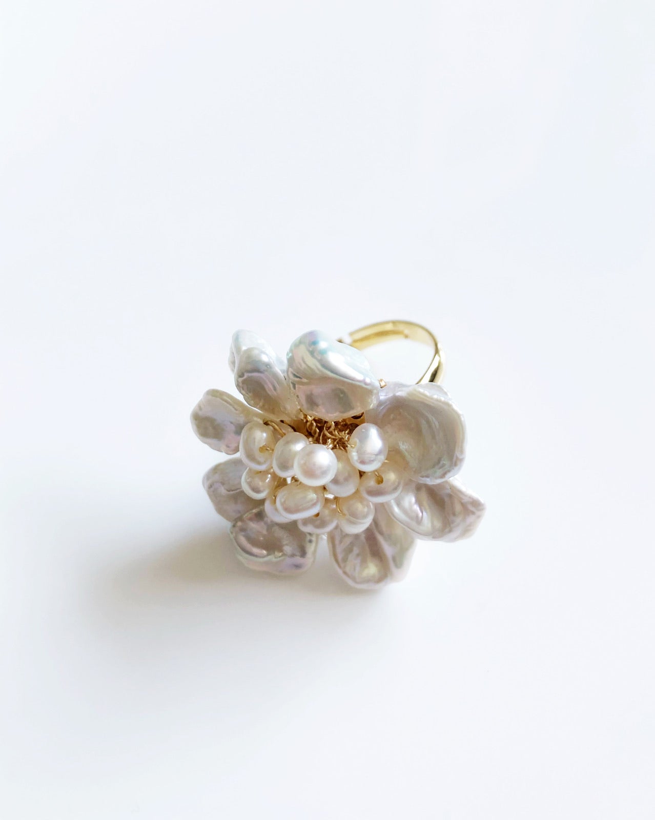 Freshwater baroque pearls floral ring