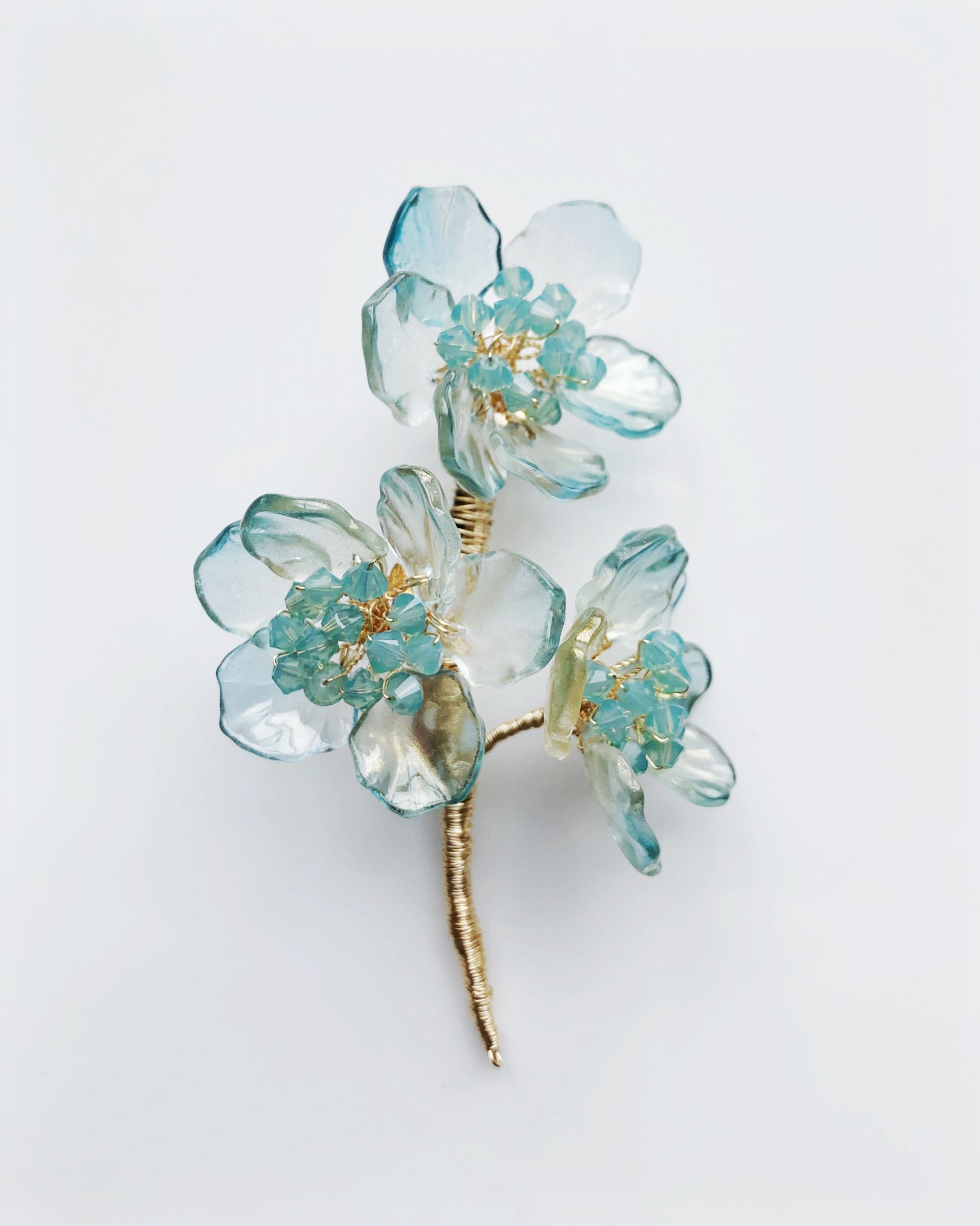 《The Sisters》Festive floral brooch in aqua