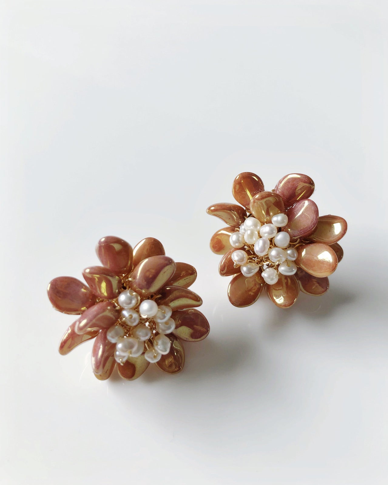 《November Palette II》Victoria’s chrysanthemum floral earrings  in bronze