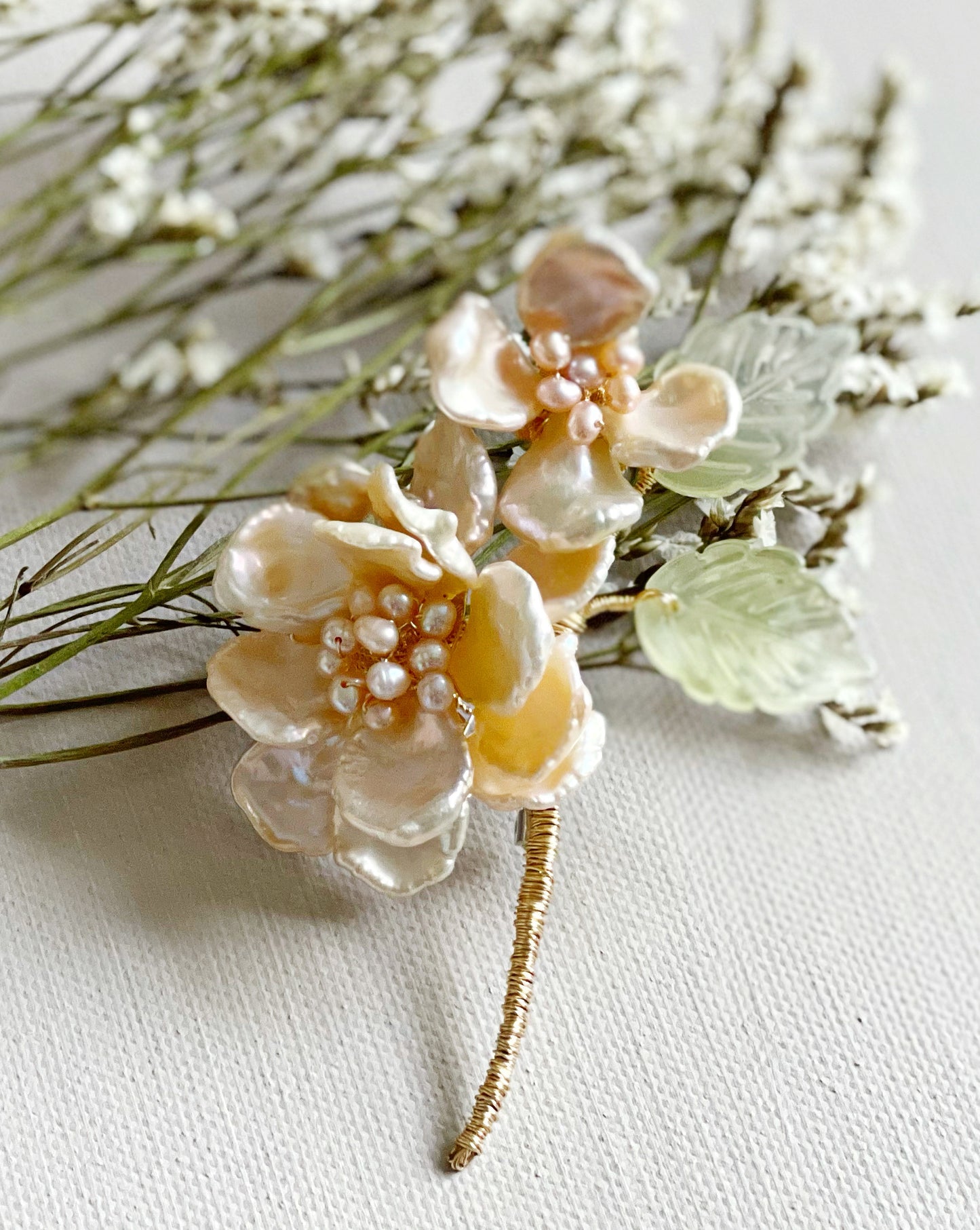 Signature peony big brooch in freshwater pearls