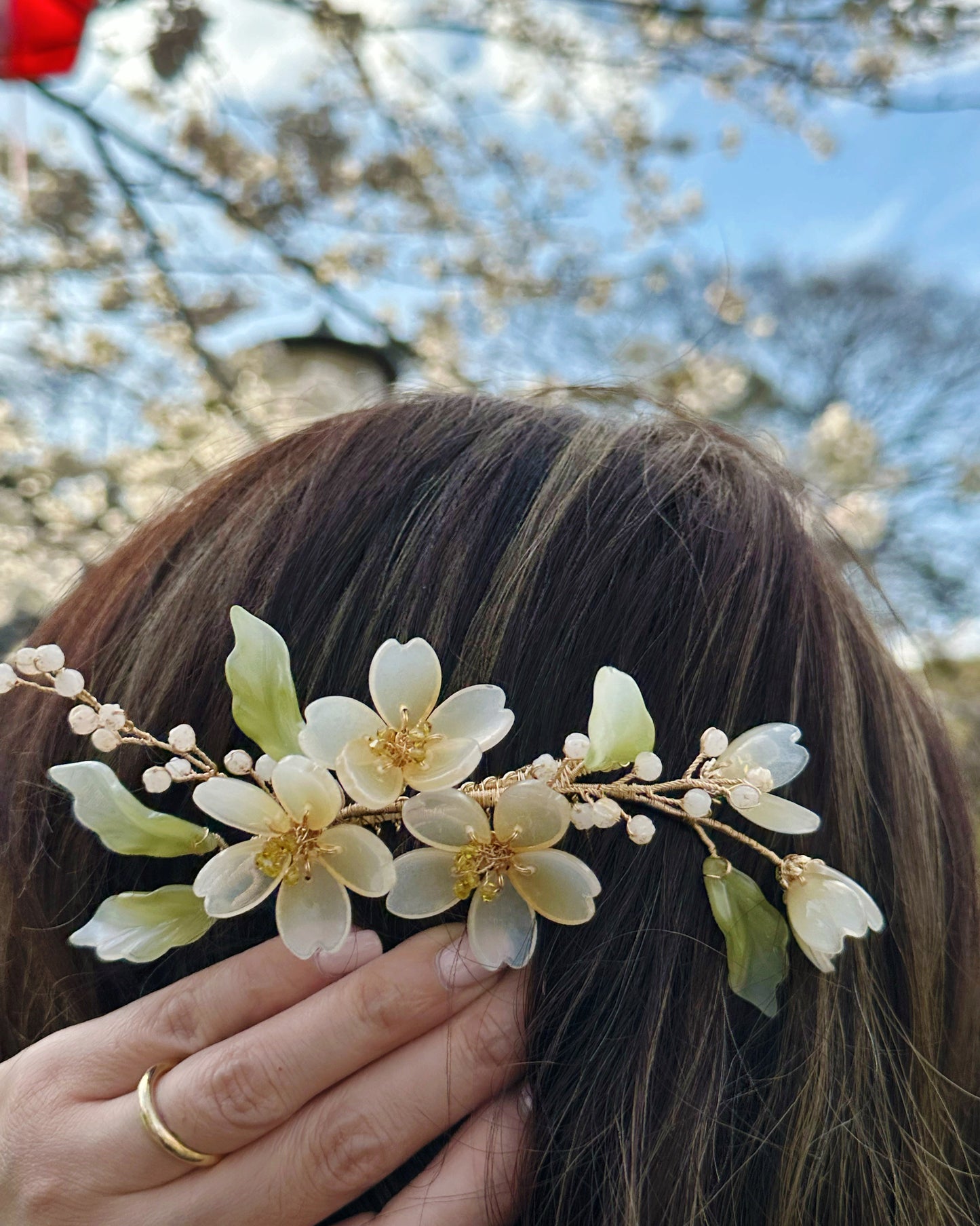 Ueno Sakura Deluxe Collection: wedding hair slide