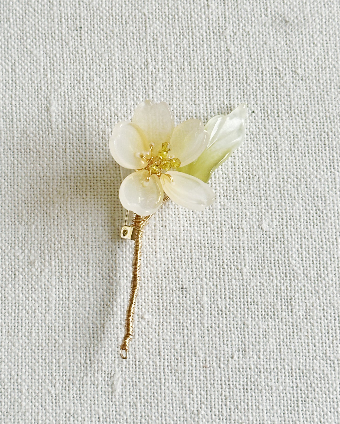 Ueno Sakura Deluxe Collection: sakura single brooch