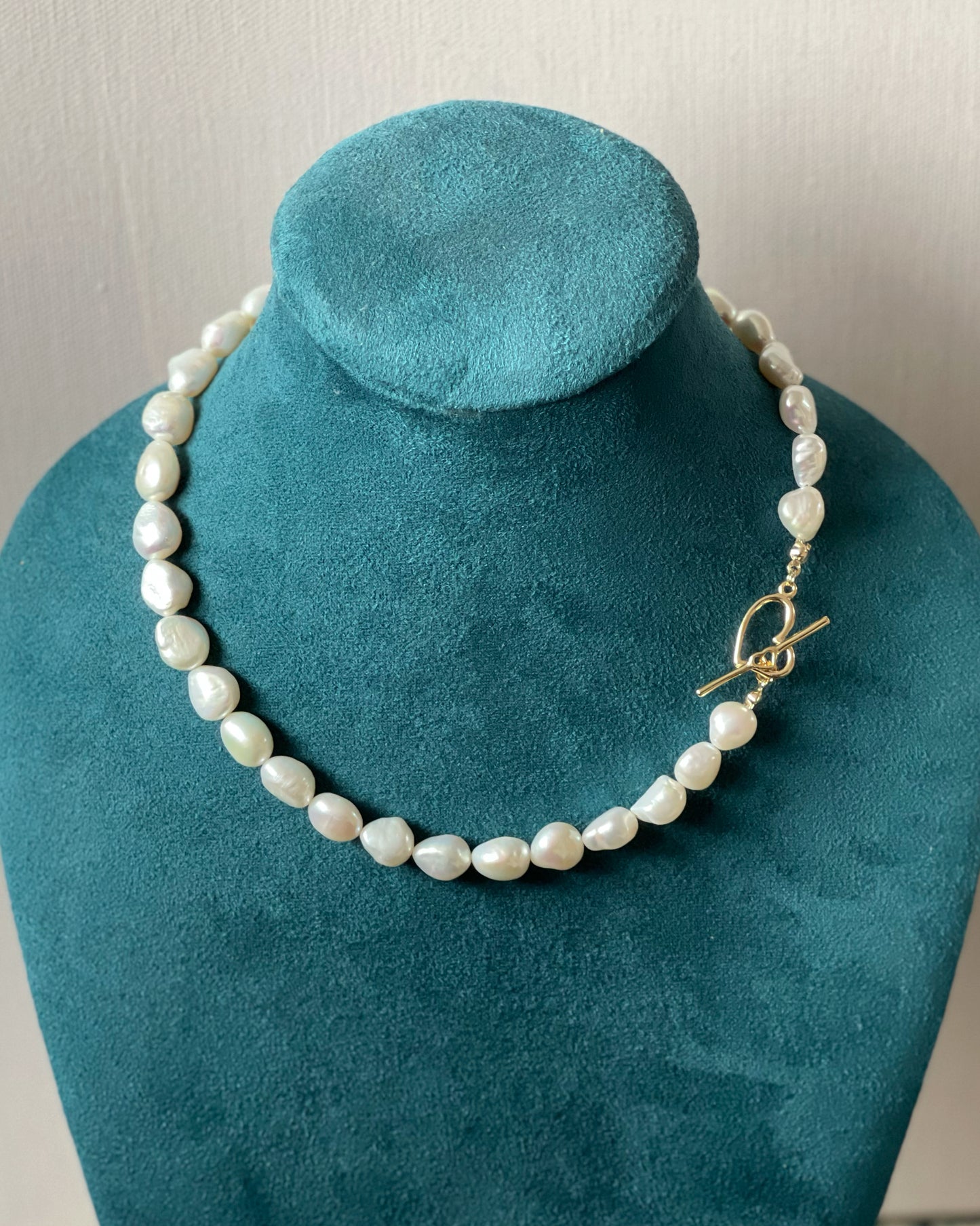 Medium white wedding pearl necklace with heart toggle