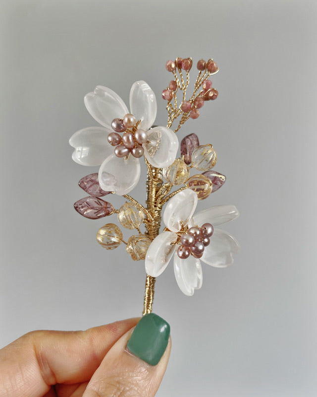 The classic sakura brooch - deluxe