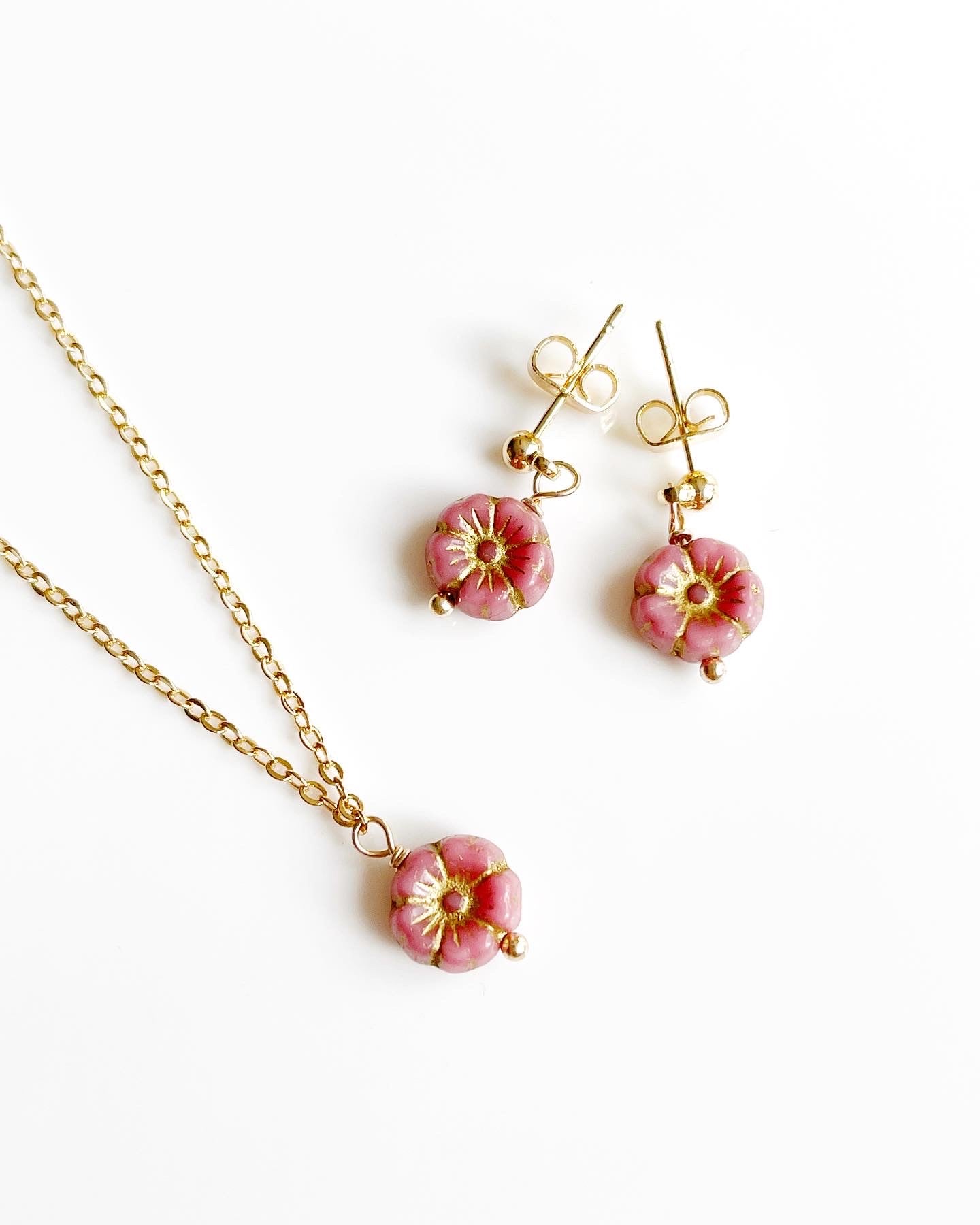 Mini sakura necklace and earrings set in pink