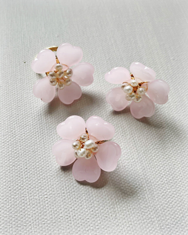 Sakura glass and freshwater pearls earrings