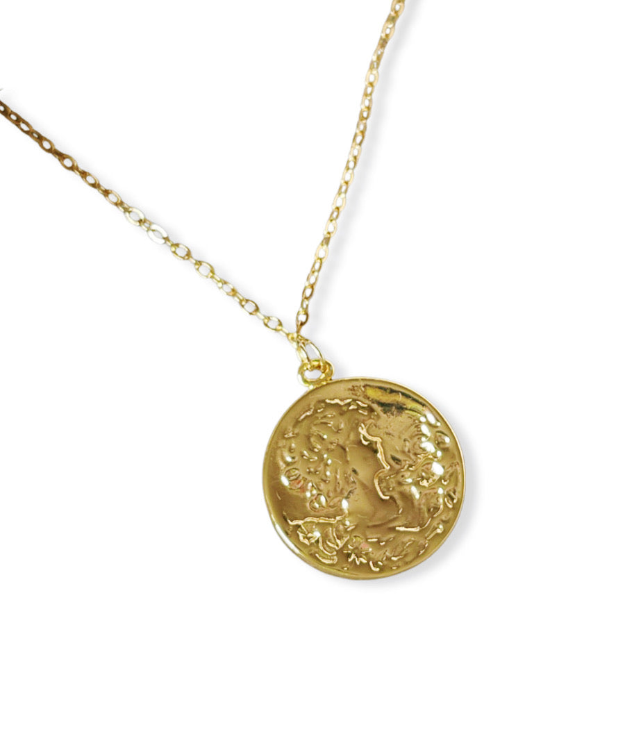 Mother power gold necklace