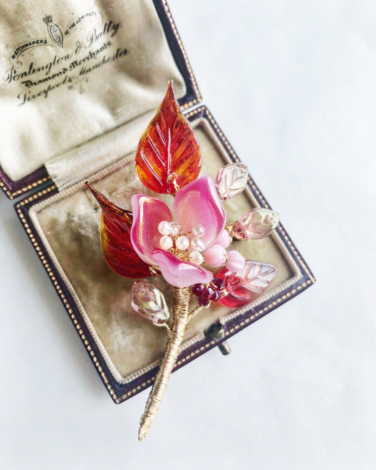 《Autumn palette IV》”Thank you" mini Autumn dark pink lily bouquet brooch