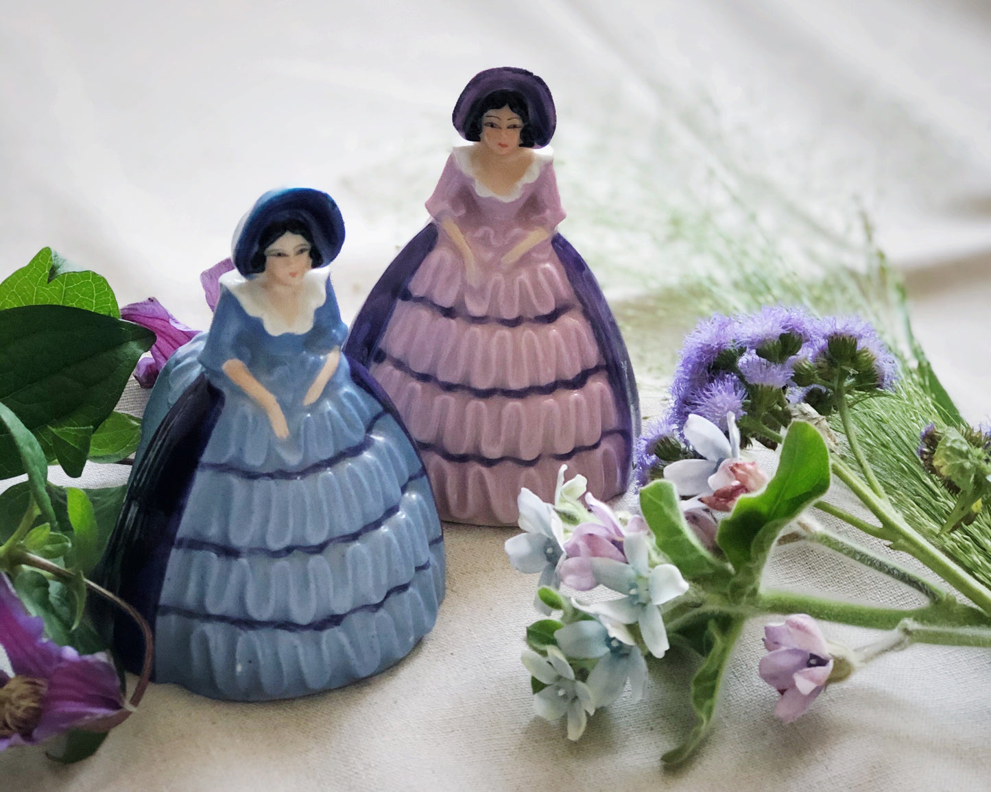 1930s Hand painted ceramic blue Southern belle napkin ring