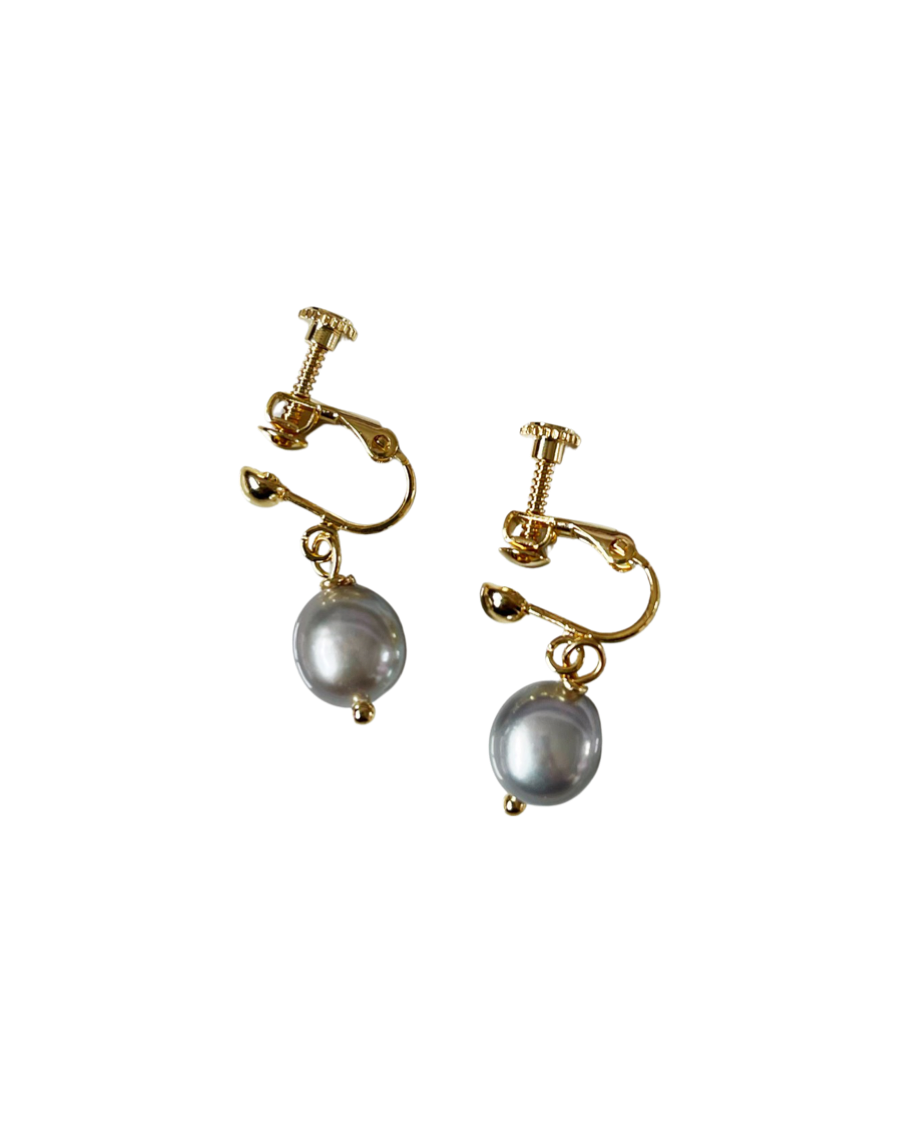 Majestic grey pearl earrings
