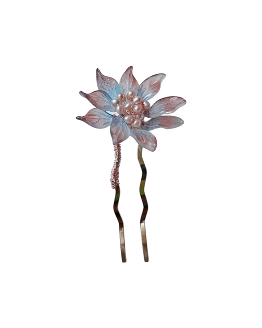 Simple brown dahlia hairpin in glass and freshwater pearls